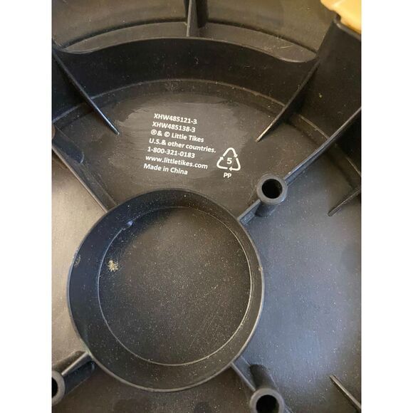 Little Tikes kids pretend play stool tan and black - Picture 7 of 7